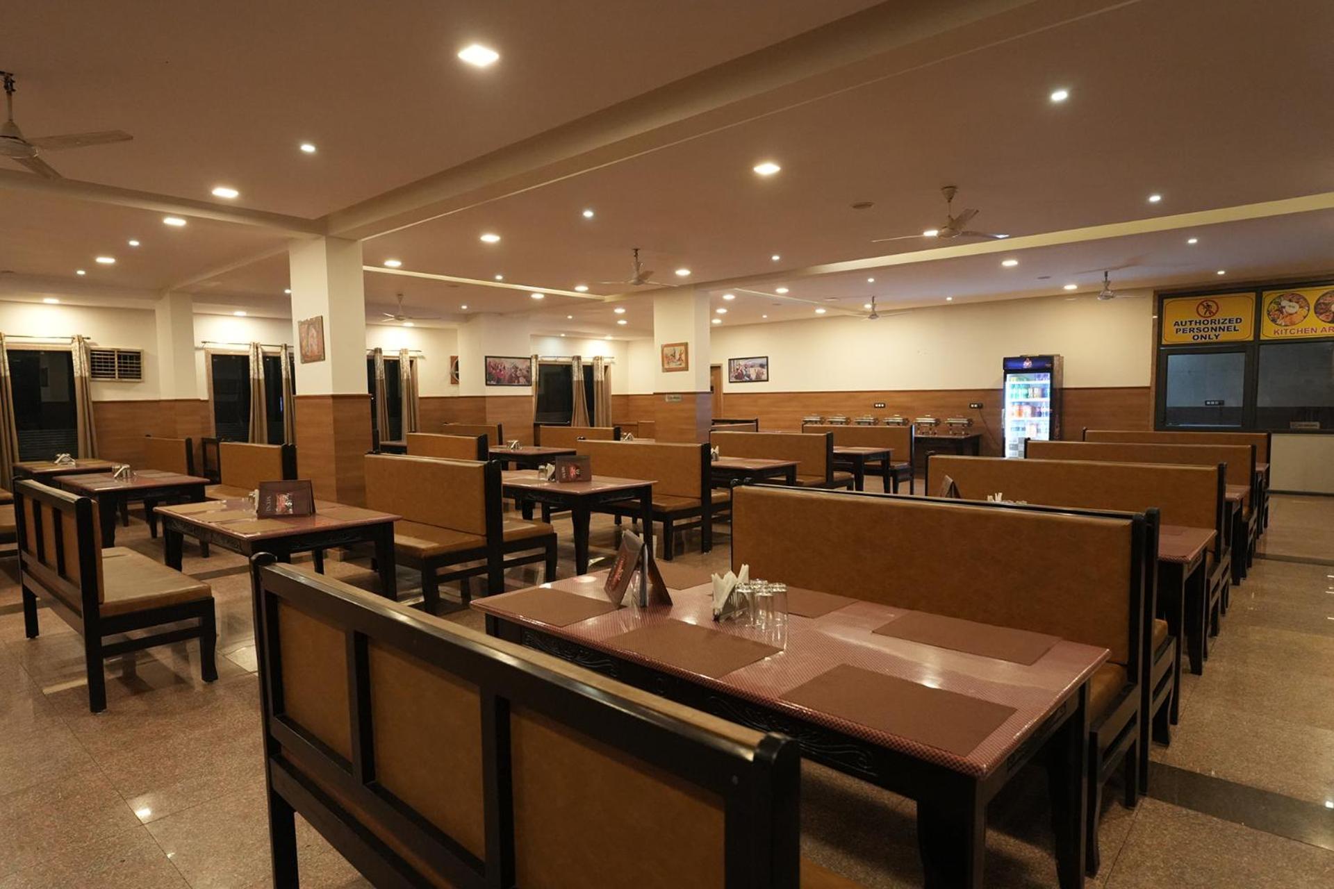 Hotel White Lotus Dungarpur Ngoại thất bức ảnh